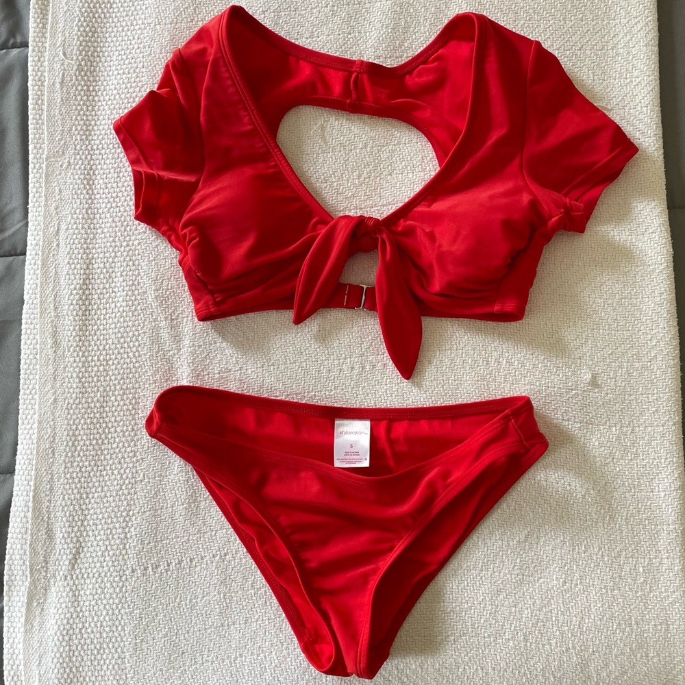 Red short sleeve tie front bikini size S